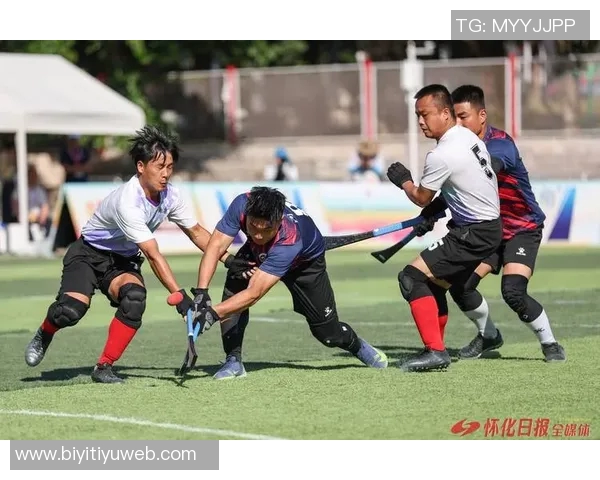 胡睿宝谈陈涛上任后训练强度提升热天气考验球队的拼搏精神与毅力