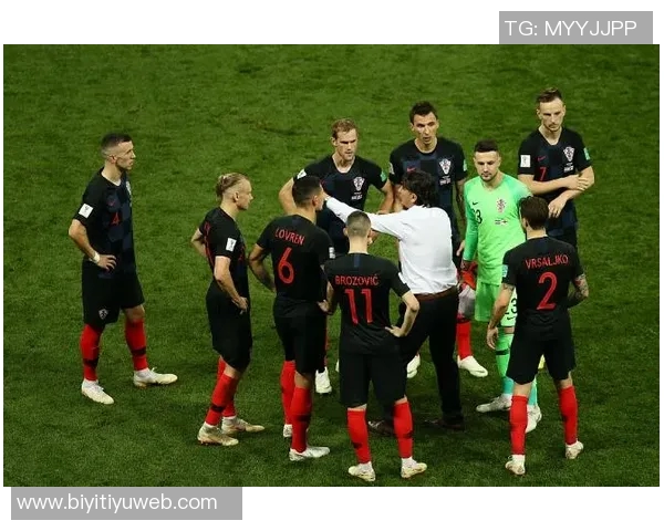 土耳其双星闪耀难救主135亿期待世界杯之路艰难 土耳其双星闪耀难救主135亿期待世界杯之路艰难