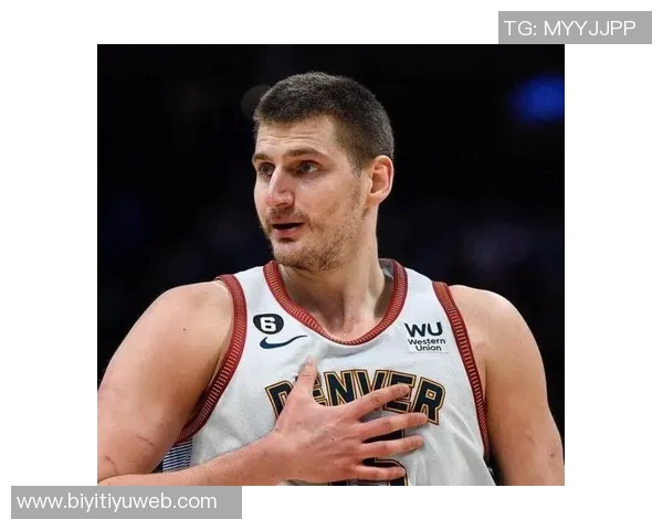 约基奇单节狂揽15分9板6助成自1996-97赛季以来首位球员 约基奇单节狂揽15分9板6助成自1996-97赛季以来首位球员