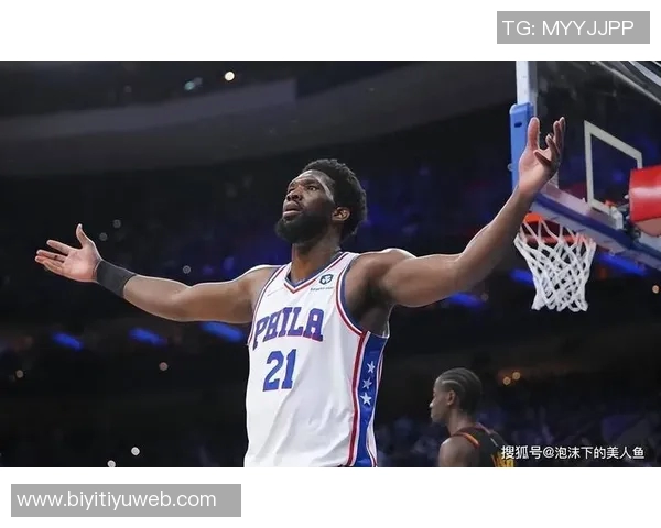 恩比德半场表现出色10投7中砍下19分助力球队进攻火力全开