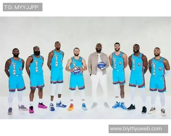 全明星球迷投票次轮揭晓东契奇领衔票王字母哥东部第一詹姆斯西部第八