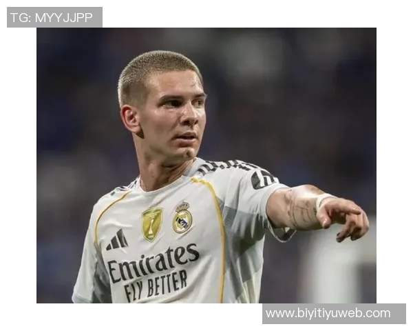 德天空报道拜仁对雷恩中卫雅奎特有意但高昂转会费成障碍 德天空报道拜仁对雷恩中卫雅奎特有意但高昂转会费成障碍