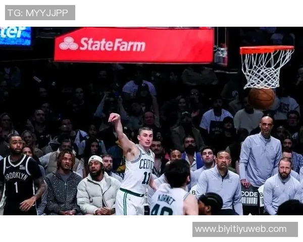 普理查德首发表现不佳半场仅得3分3板4助正负值惨淡19