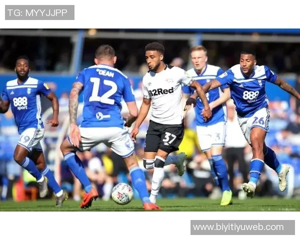 热巴与鲍威尔联手发威上半场精彩表现助力球队争胜