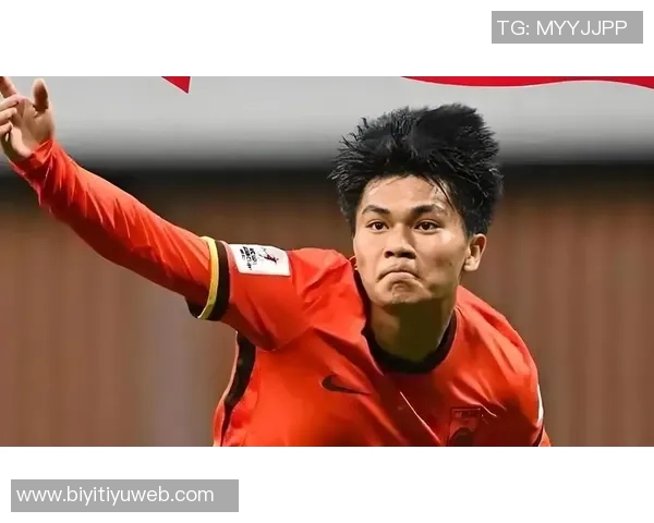 蒯纪闻强势突破三人防线禁区射门遭扑救精彩瞬间回顾